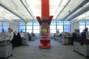 lavoroNewyork 300x199 Ecco a voi ... gli Uffici Google!