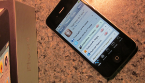 iphone4jb iphone4jb 300x171 iPhone 4 jailbreakkato da GeoHot!