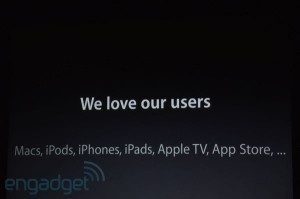 we love 300x199 iPhone 4   Conferenza stampa   La verità di Apple sulla ricezione!