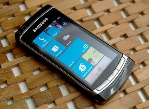 wp7 1 t 300x220 Recensione, Windows Phone 7 sotto i riflettori